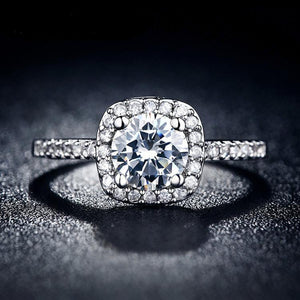 Luxurious Square Wedding ring