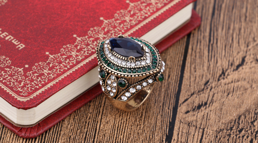 Big Luxurious Vintage Mosaic Crystal wedding ring