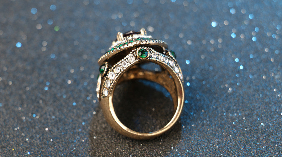 Big Luxurious Vintage Mosaic Crystal wedding ring
