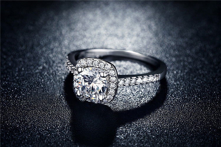 Luxurious Square Wedding ring